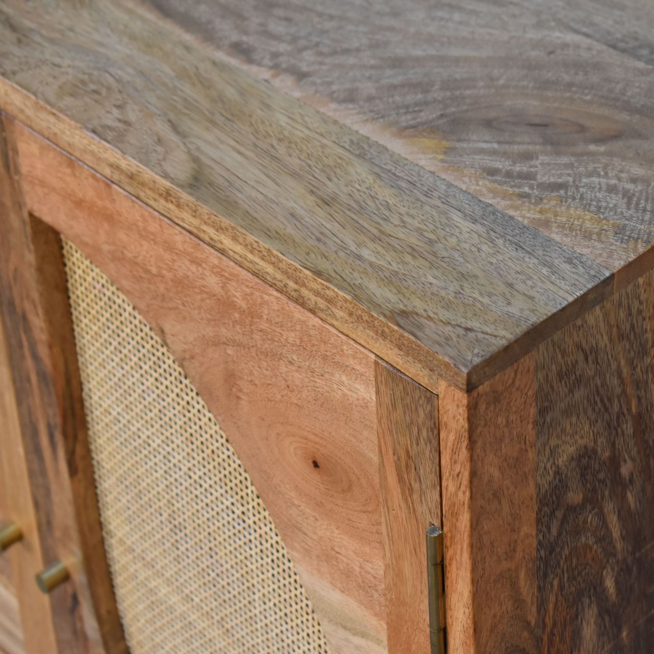 Close-knit Leaf Cabinet 100% Solid Mango Wood Legs