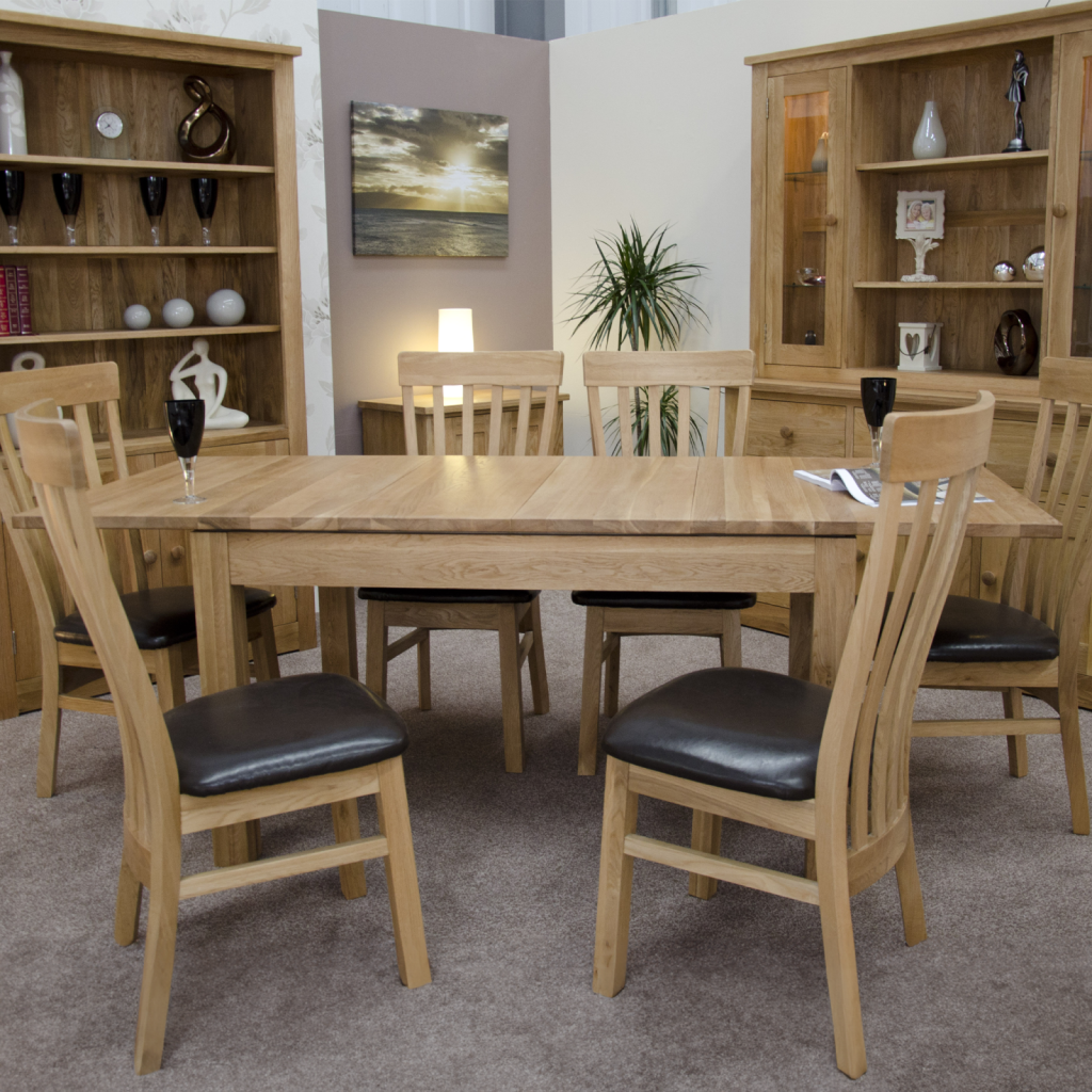 Medium Draw Leaf Extending Dining Table. 100% Solid Oak