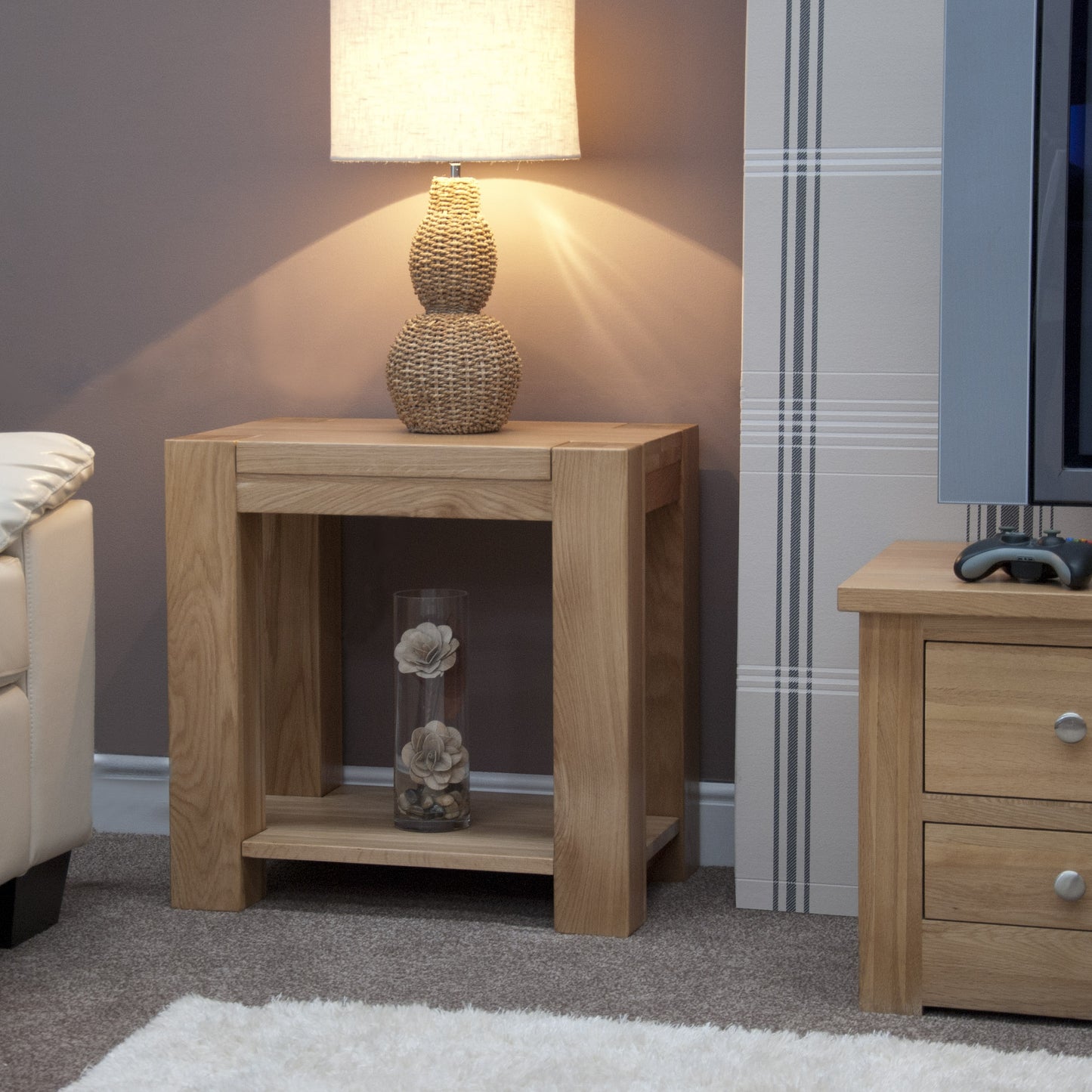 Trend Lamp/Sofa/Coffee Table