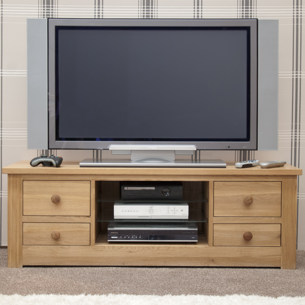 Torino Large Plasma TV Unit. 100% Solid Oak