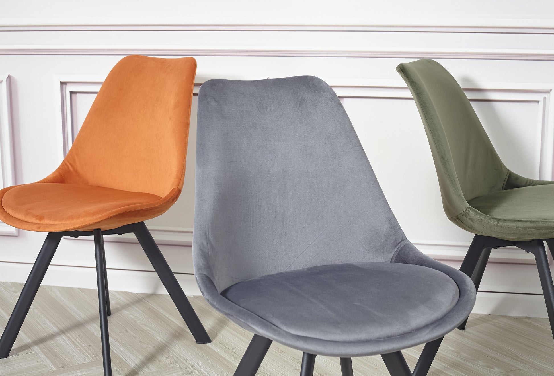 Mmilo Velvet Tulip style Dining Chair Set of 4. 7 colour options
